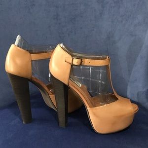 Steve Madden Dyvine Platform Pumps